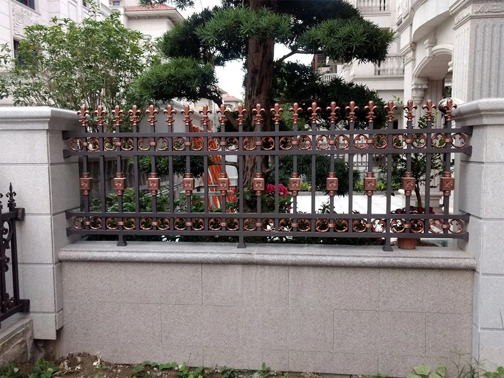別墅圍墻護(hù)欄