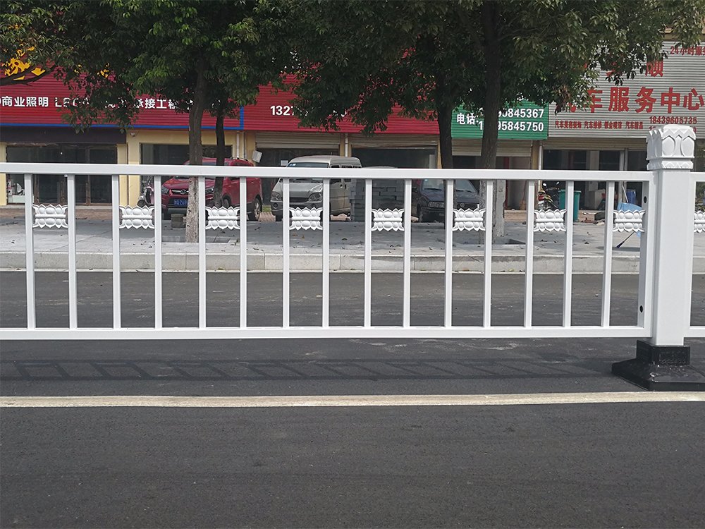 蓮花道路護欄