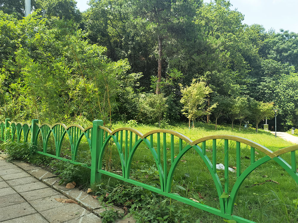 公園綠化護(hù)欄